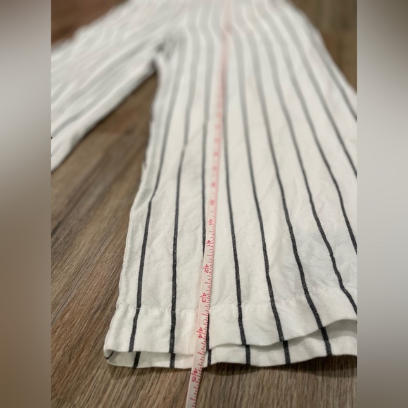 XS LOFT White & Grey Striped Jumpsuit— Perfect Outfit for Summer!! - Picture 4 of 9
